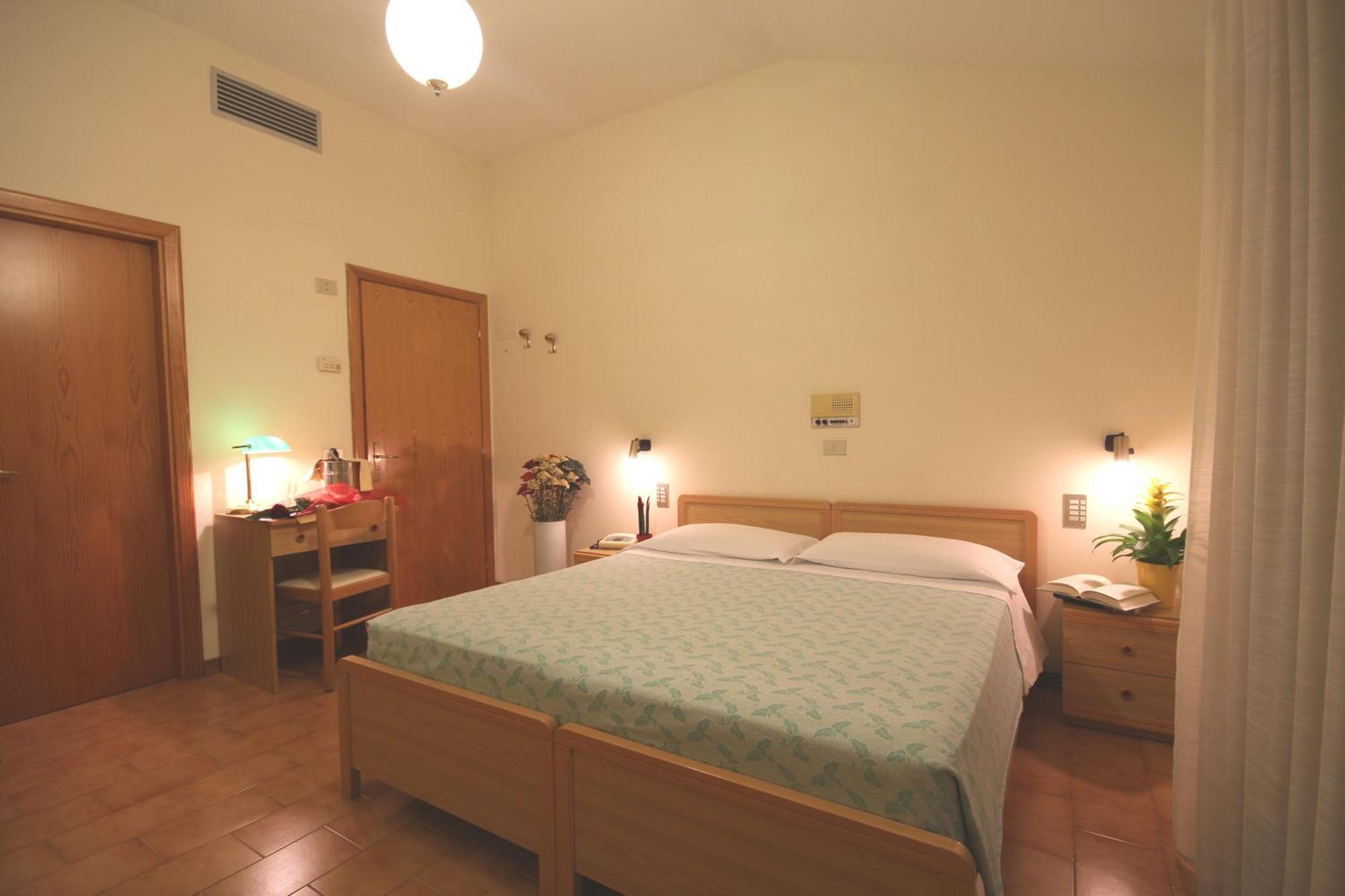 Hotel Villa Luca Chianciano Terme Rom bilde