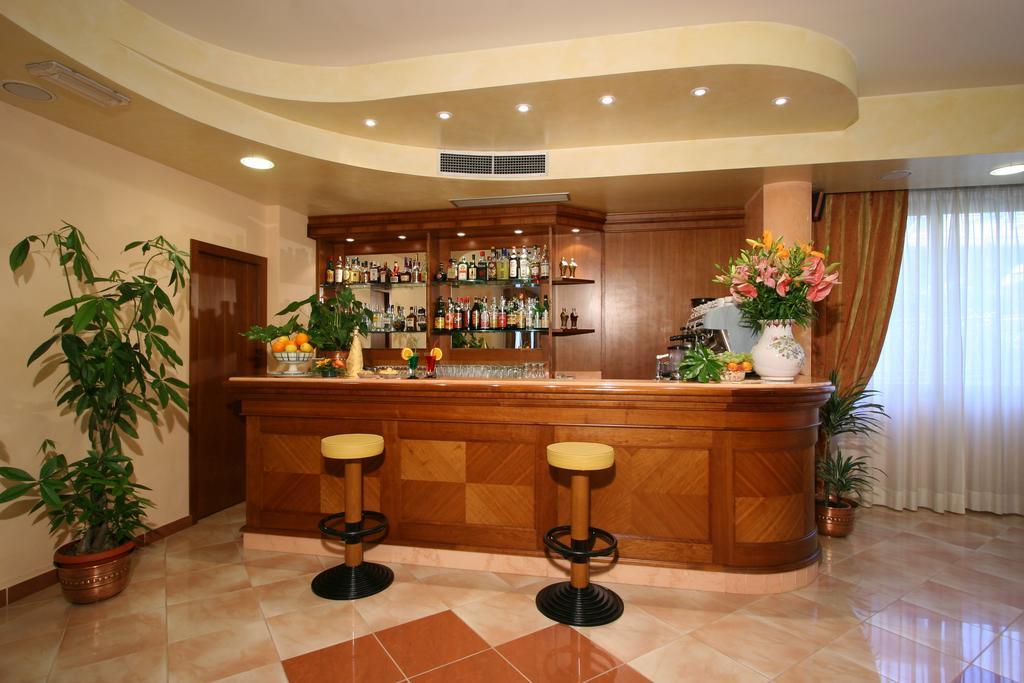 Hotel Villa Luca Chianciano Terme Eksteriør bilde