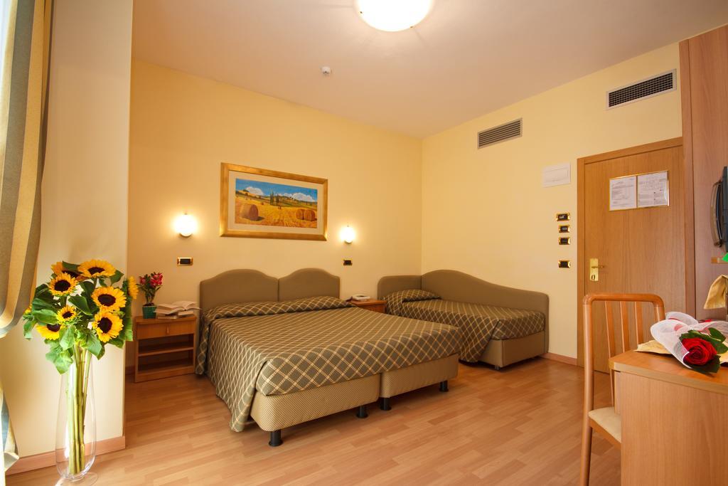 Hotel Villa Luca Chianciano Terme Eksteriør bilde