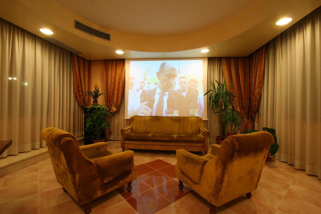 Hotel Villa Luca Chianciano Terme Eksteriør bilde